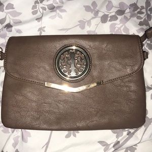 NEW!! clutch, used once or twice.